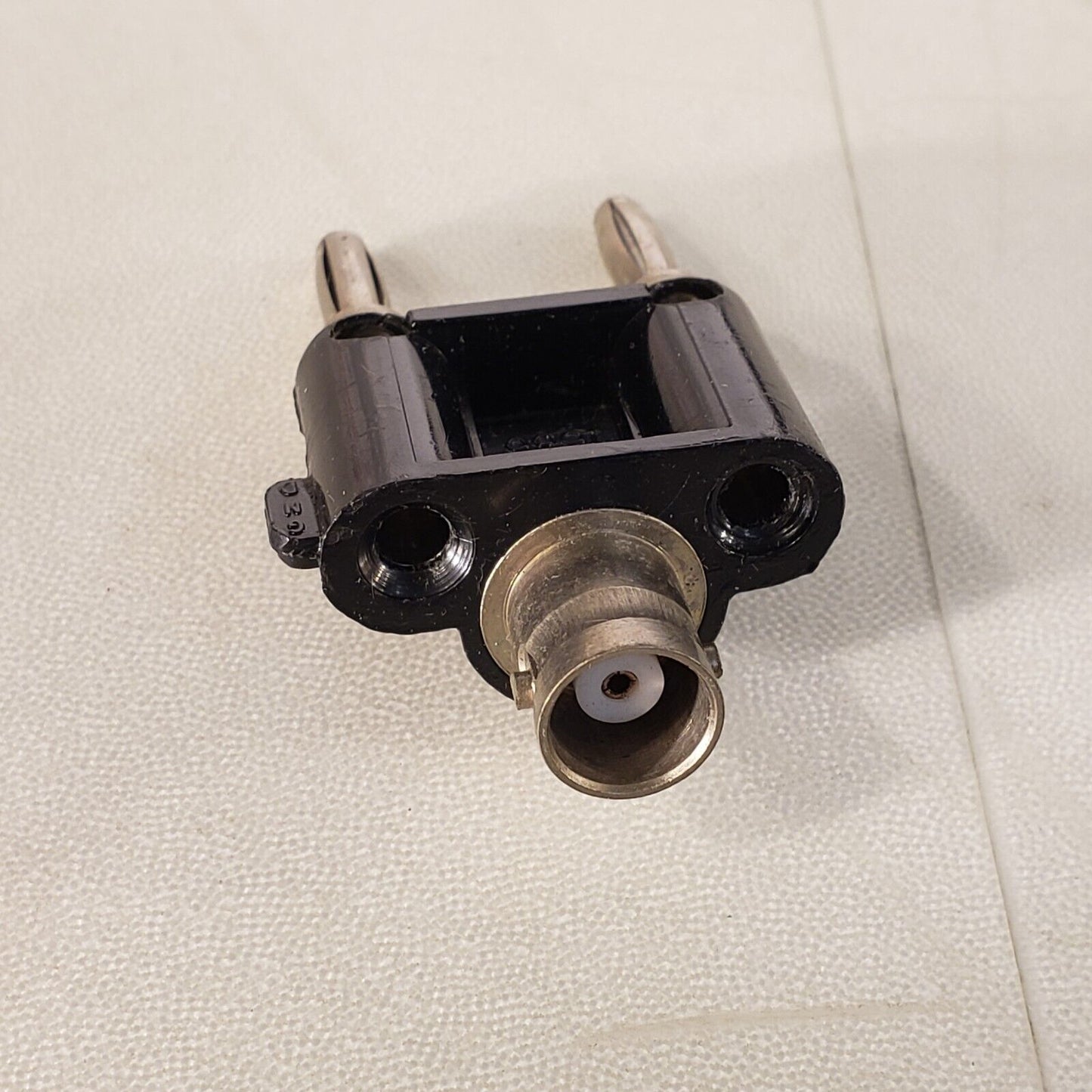 Pomona 1686 Banna Plug Male BNC Connector To Dual Male Banana Jacks