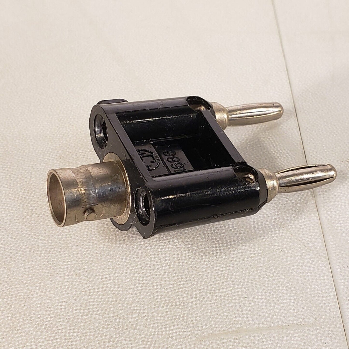 Pomona 1686 Banna Plug Male BNC Connector To Dual Male Banana Jacks