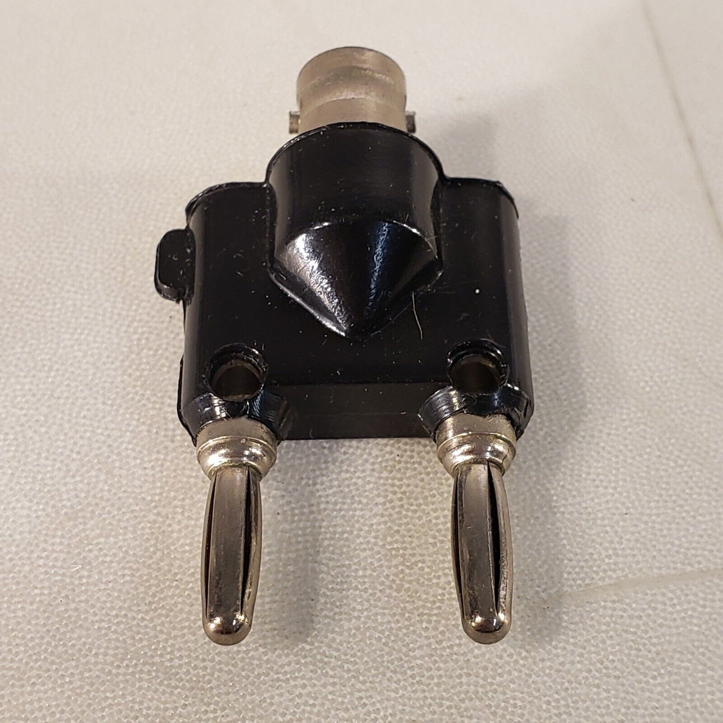 Pomona 1686 Banna Plug Male BNC Connector To Dual Male Banana Jacks