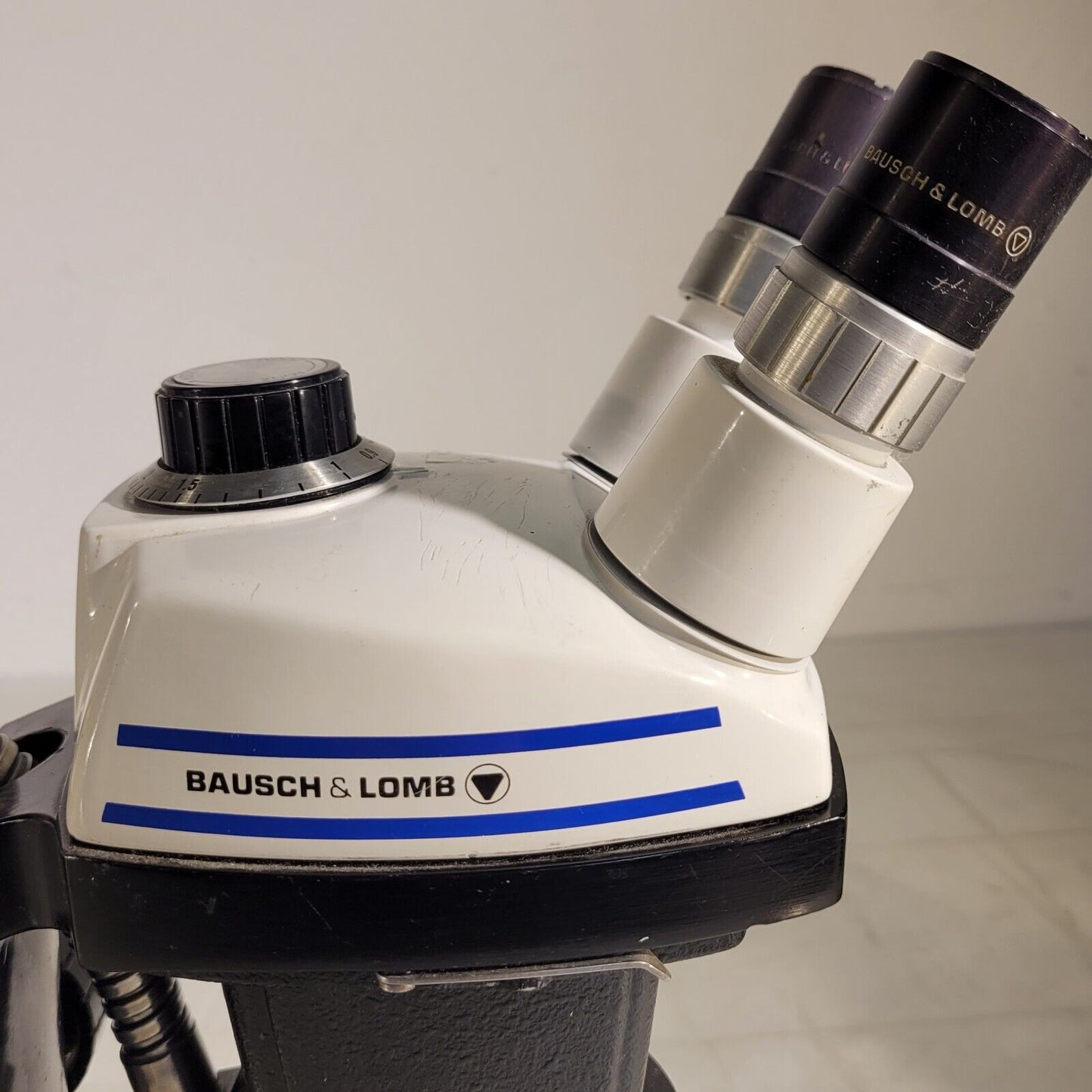Bausch And Lomb Stereo Zoom 4 Microscope 0.7X - 3.0X With Fiberoptic Ring Light