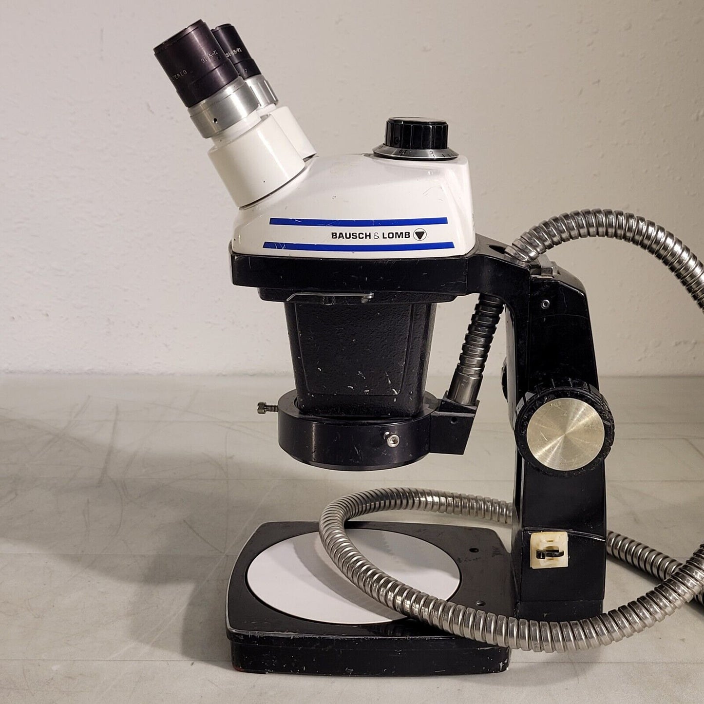 Bausch And Lomb Stereo Zoom 4 Microscope 0.7X - 3.0X With Fiberoptic Ring Light
