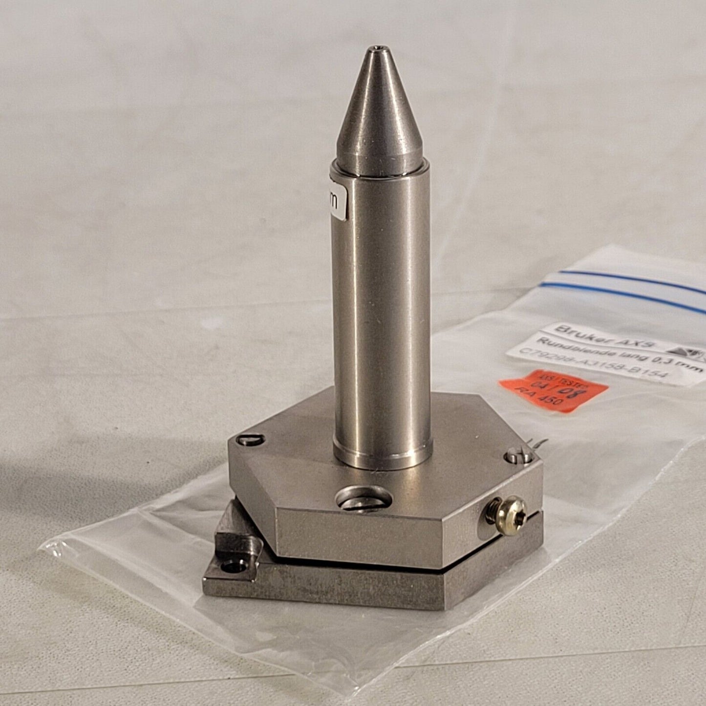 Bruker AXS C79298-A3158-B154 0.3mm Rounded Aperture Long Rundblende Lang Beam