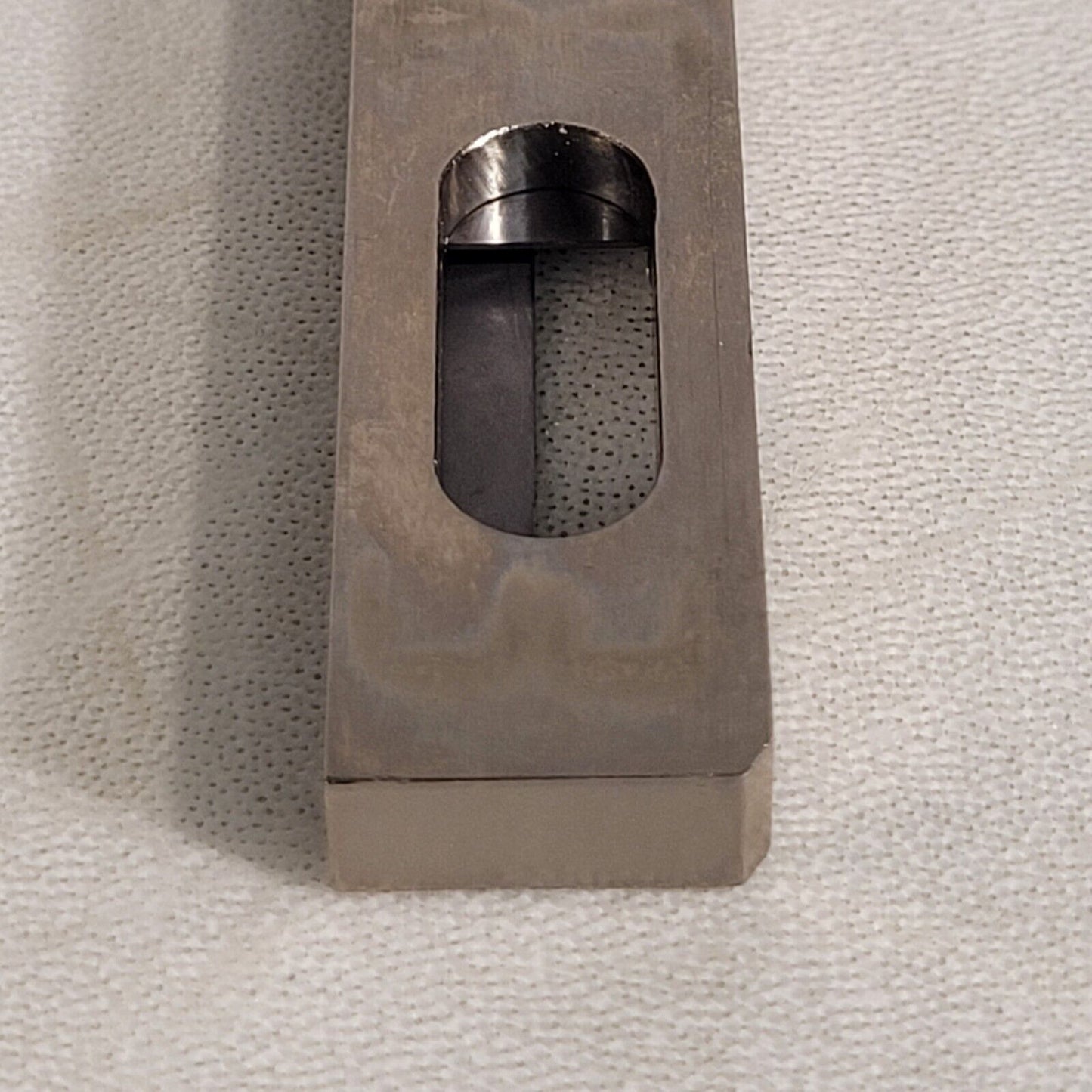 Bruker ASX XRD Slit Aperture For Parts - One Slit Side Fell Off Adjustable Width