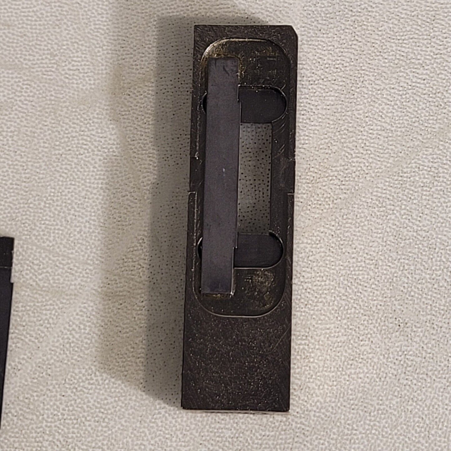 Bruker ASX XRD Slit Aperture For Parts - One Slit Side Fell Off Adjustable Width