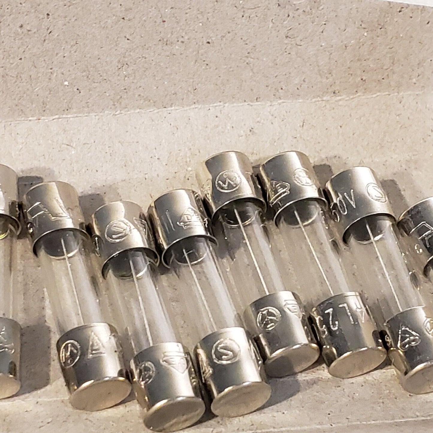 Wickmann No. 195 G-Sicherungseinsätze 5x20mm 10 Fuses 60127-2/3 250VAC 40A