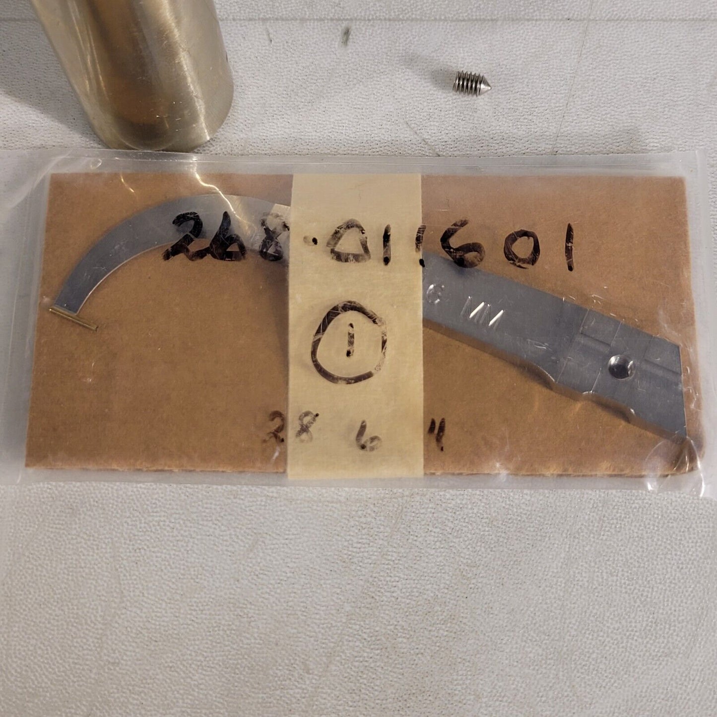 Bruker D8 XRD AXS 268-011601 6° X 16mm Arm With Handle Guide
