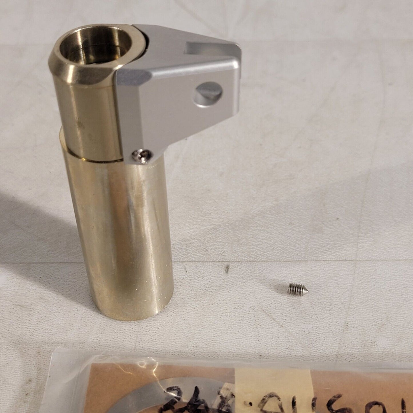 Bruker D8 XRD AXS 268-011601 6° X 16mm Arm With Handle Guide
