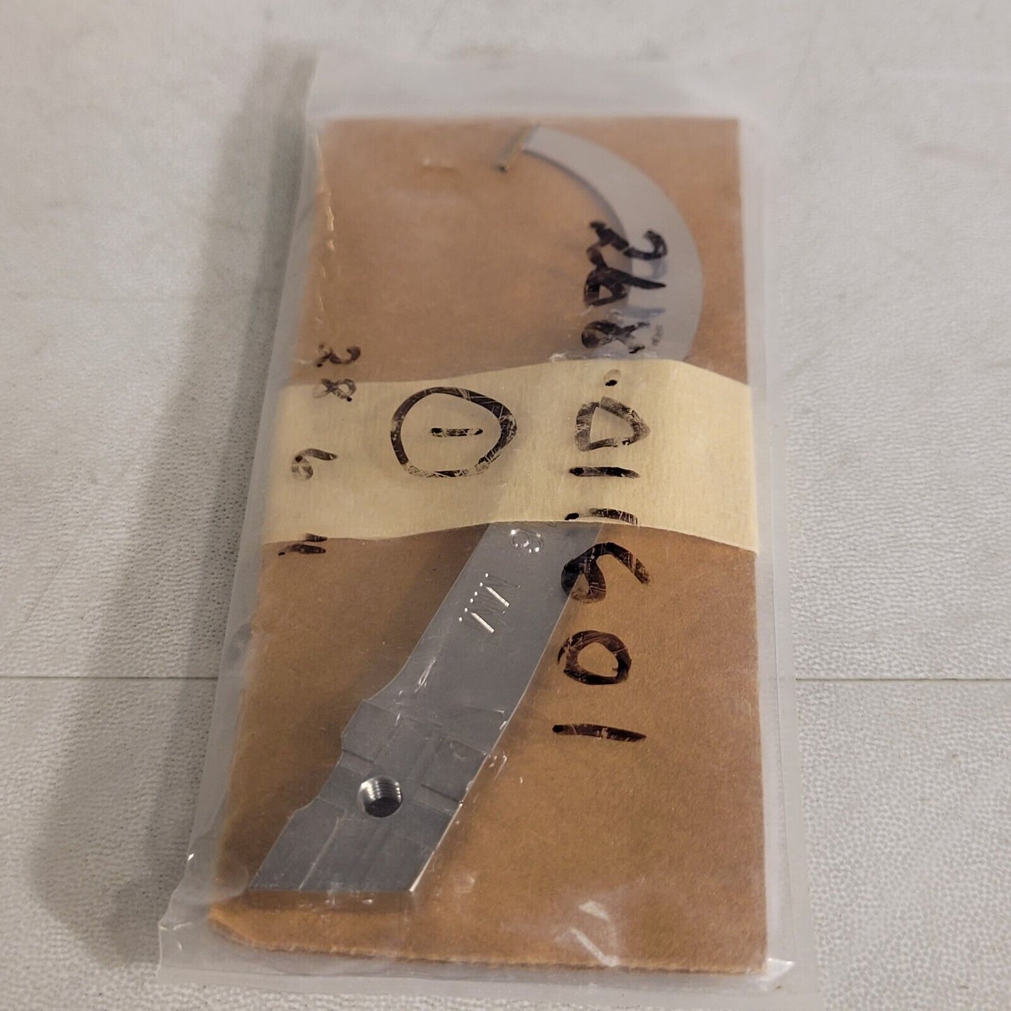 Bruker D8 XRD AXS 268-011601 6° X 16mm Arm With Handle Guide