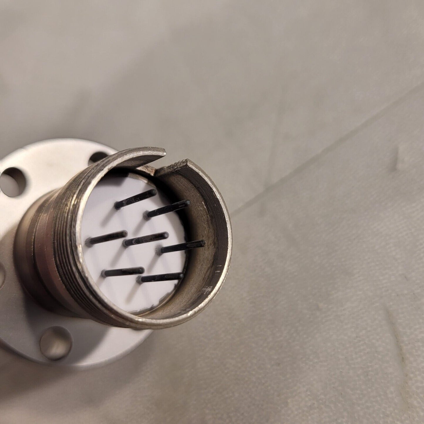 1.33" CF DN16CF Conflat Electrical Feedthrough 7 Pin UHV Ultra High Vacuum