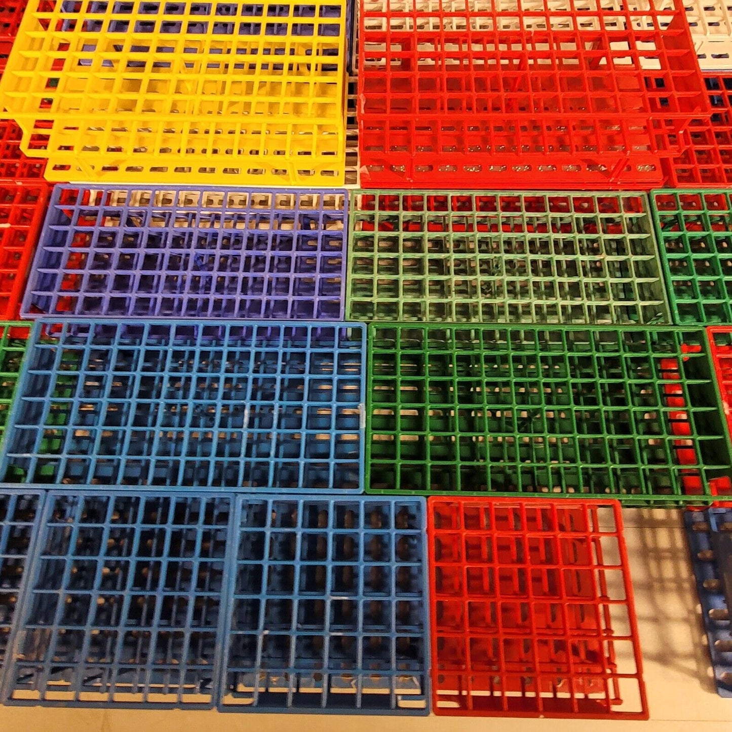 Lot Of Nalgene Plastic Sample Vial Tube Racks 30 Racks Holding 72, 5 Holding 36