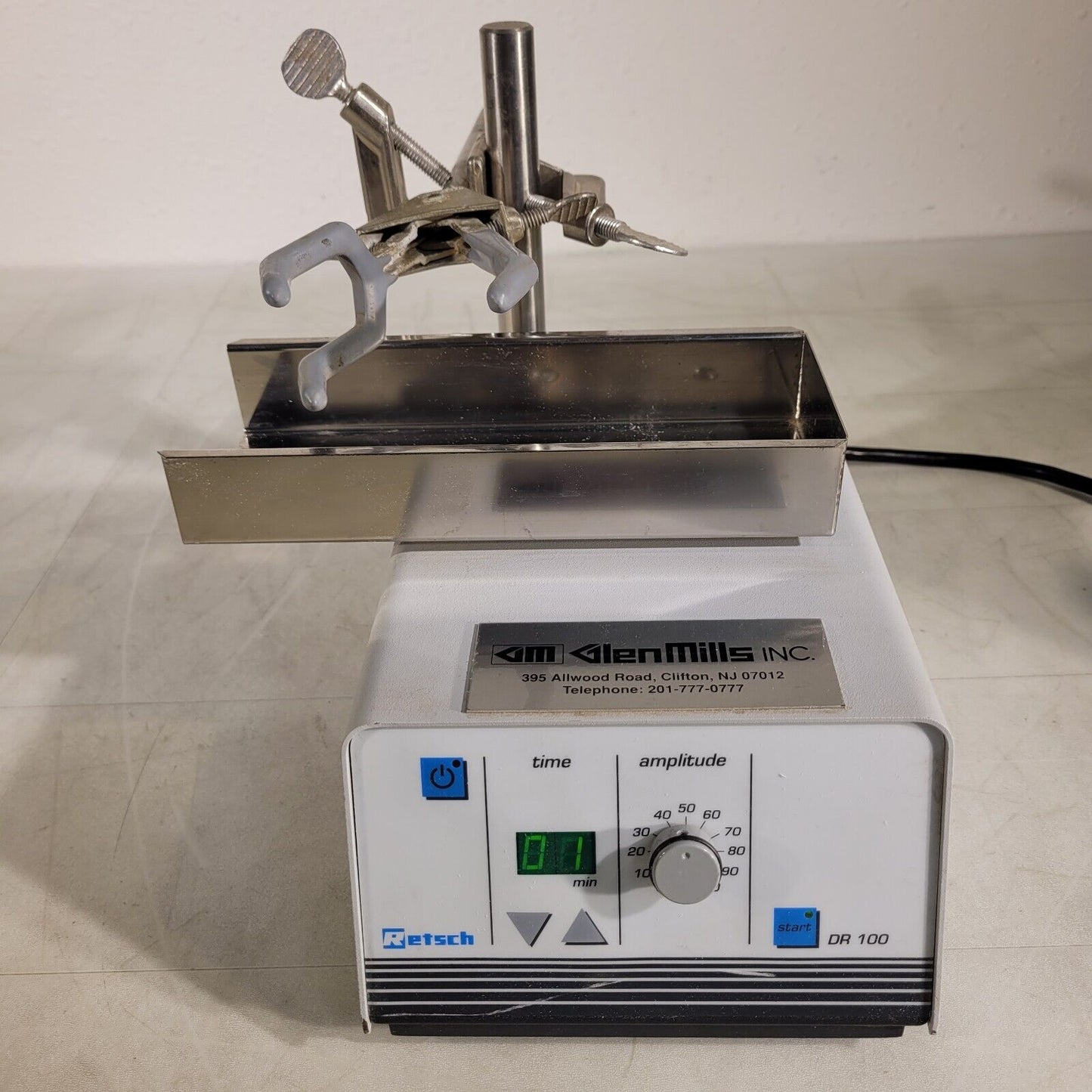 Retsch DR100 Lab Vibratory Feeder 15-40 70.937.006 Loader Allocation Device
