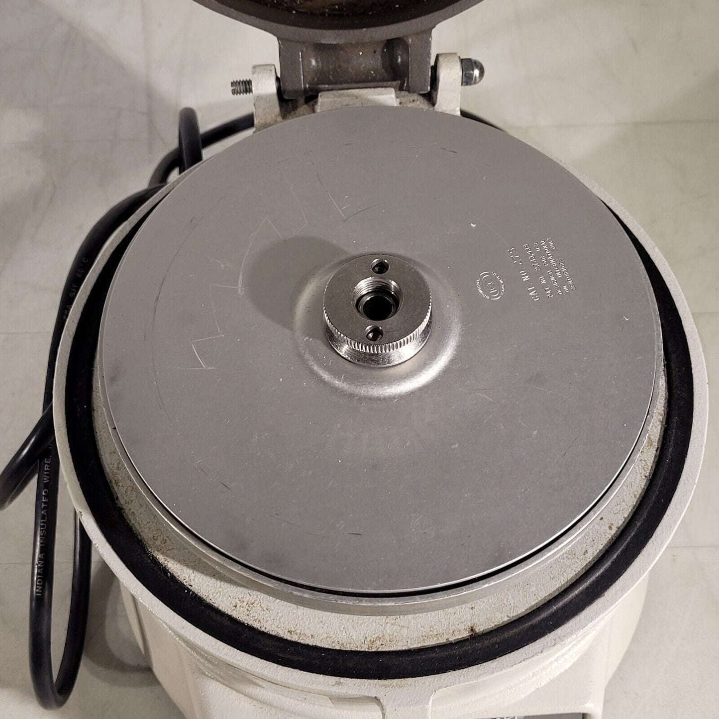 Damon IEC MB Centrifuge Micro Hematocrit w/ 275 Rotor