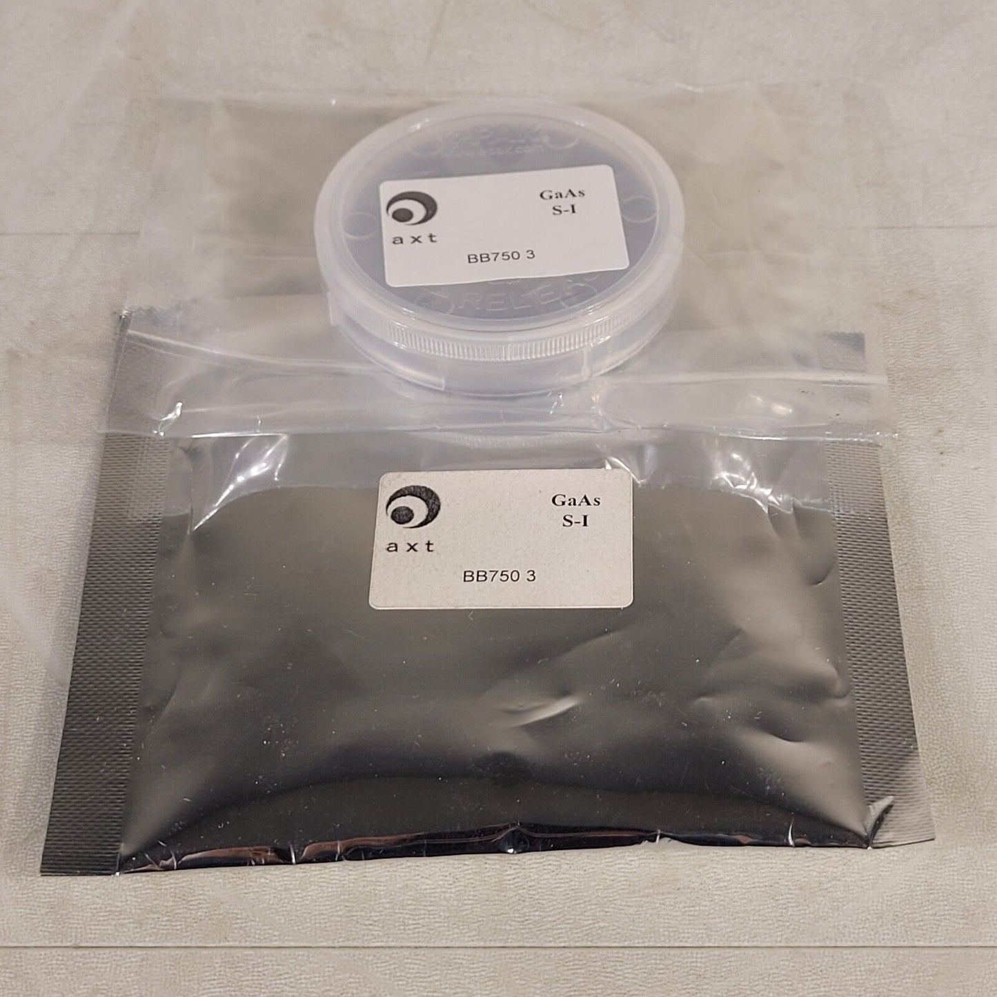Axt Semiconductor BB750 3 GaAs S-I 50mm 5cm 2" Wafer Chip Disc Material