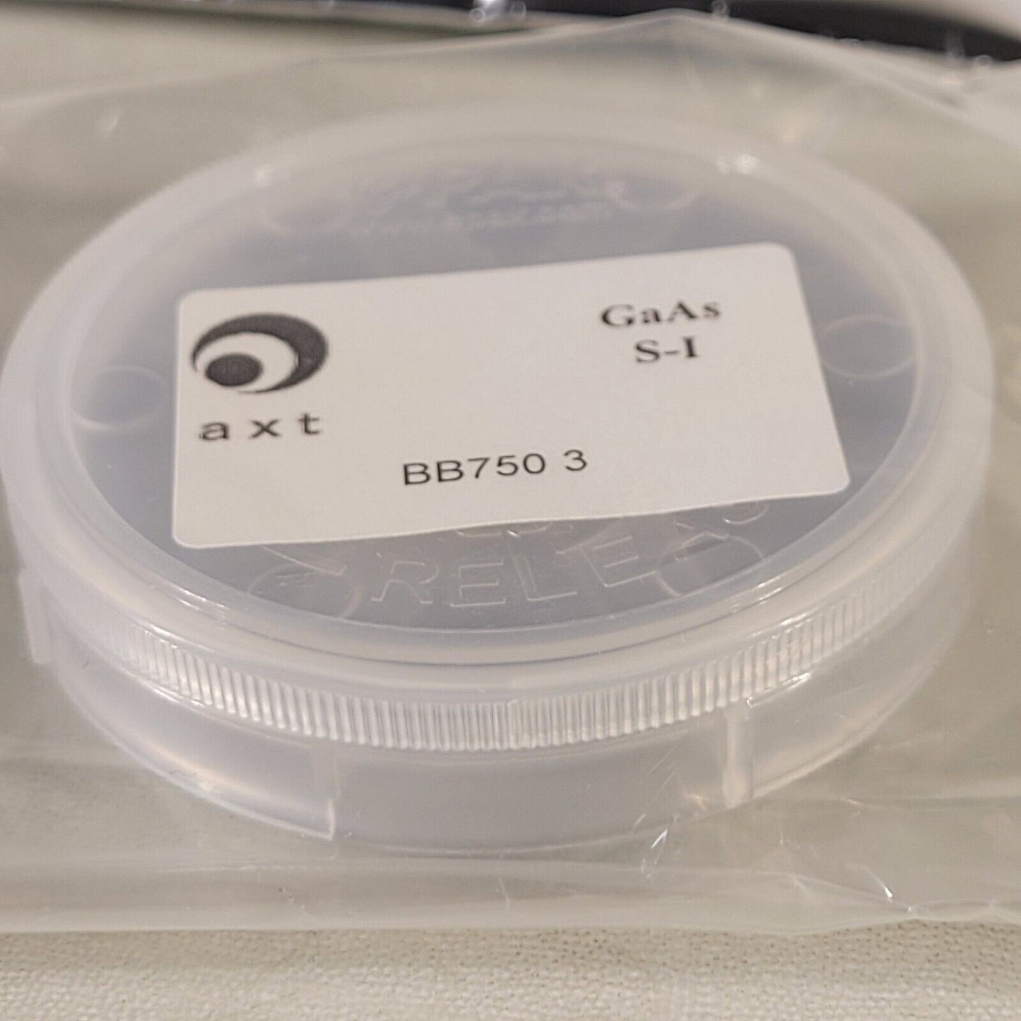 Axt Semiconductor BB750 3 GaAs S-I 50mm 5cm 2" Wafer Chip Disc Material