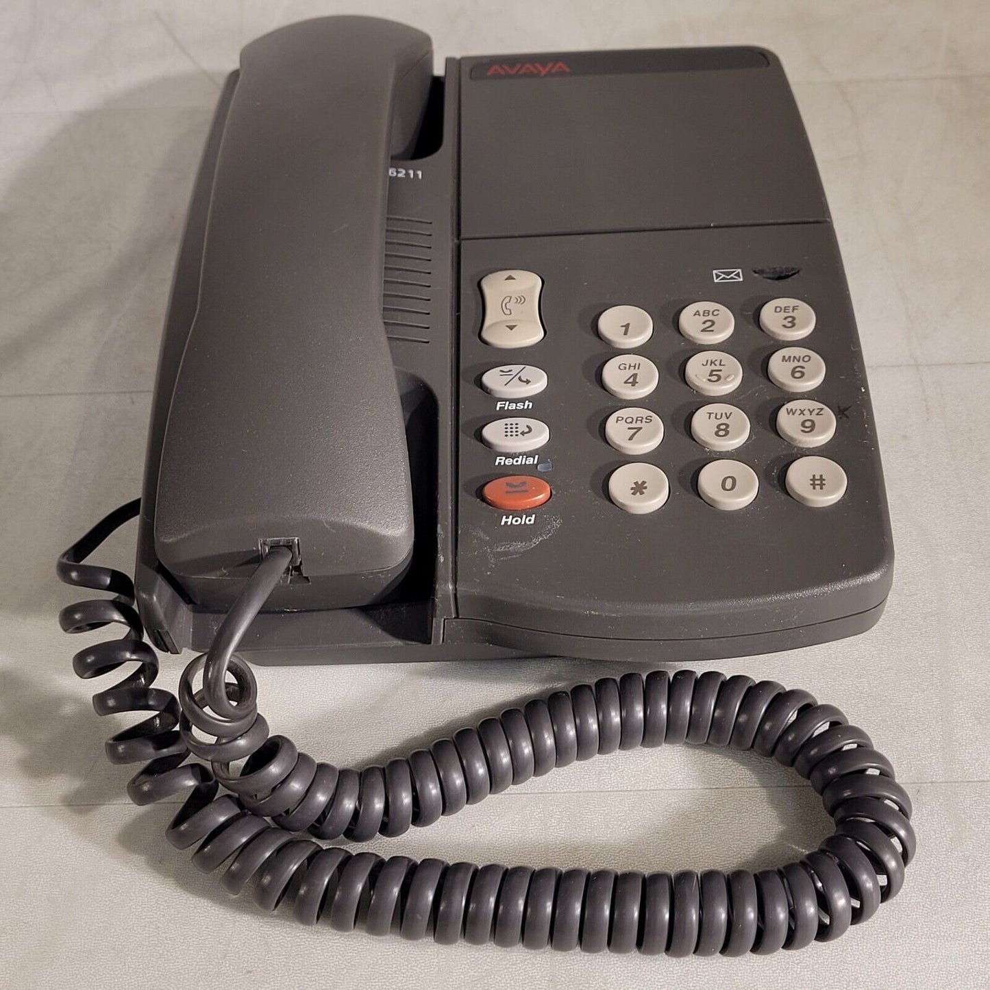 Avaya 6211 Desktop Phone Single Line Analog 6211A01B(90)-323