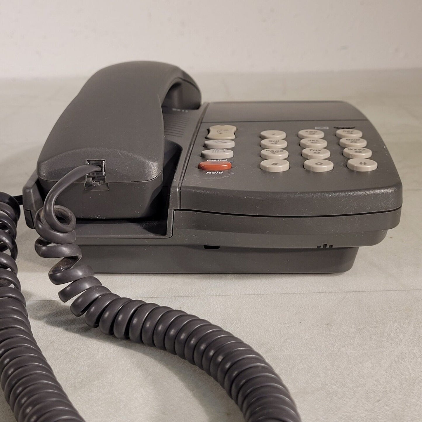 Avaya 6211 Desktop Phone Single Line Analog 6211A01B(90)-323