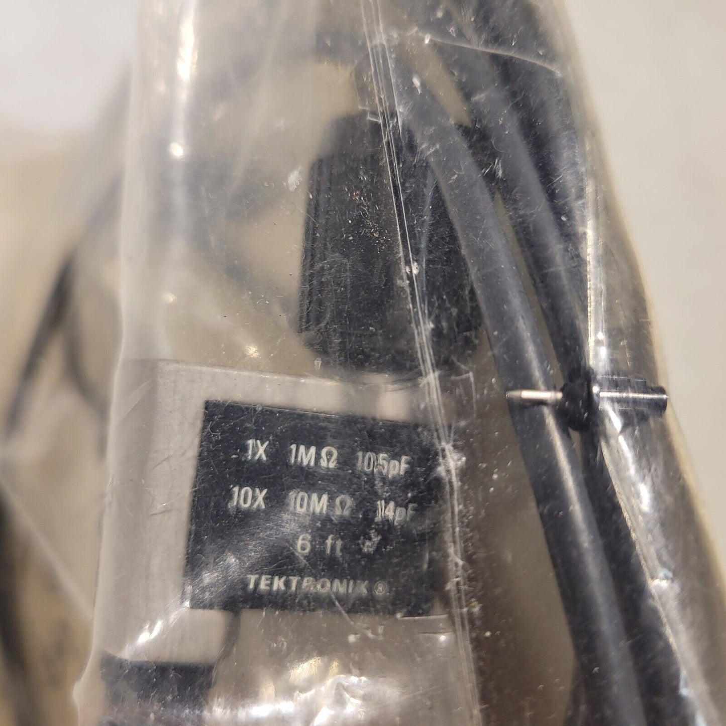 Tektronix P6063B Passive Probe 1X Or 10X 225MHz 15-24pF 6ft Length