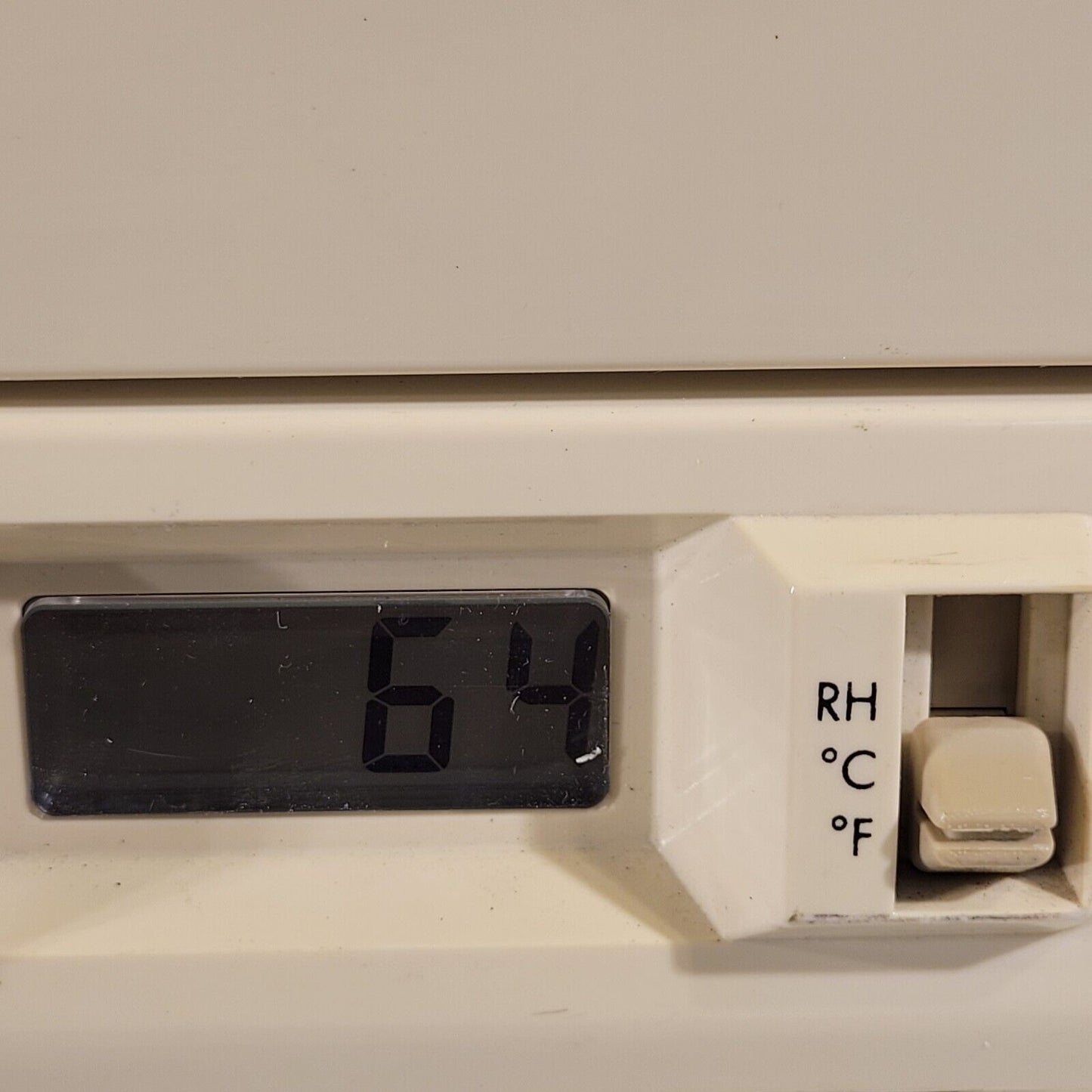 Omega CT485B Temperature Humidity Data Chart Recorder With Probe