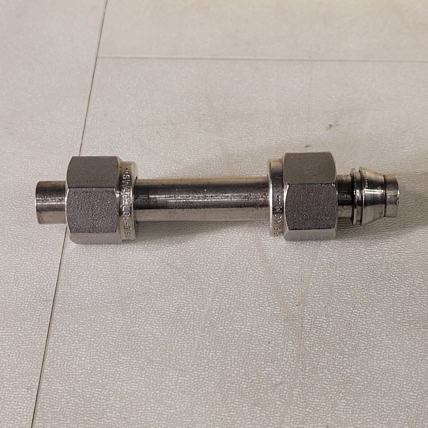 3/8" Swagelok Male-to-Male Adapter Nipple Connector Stainless Steel 3" Length
