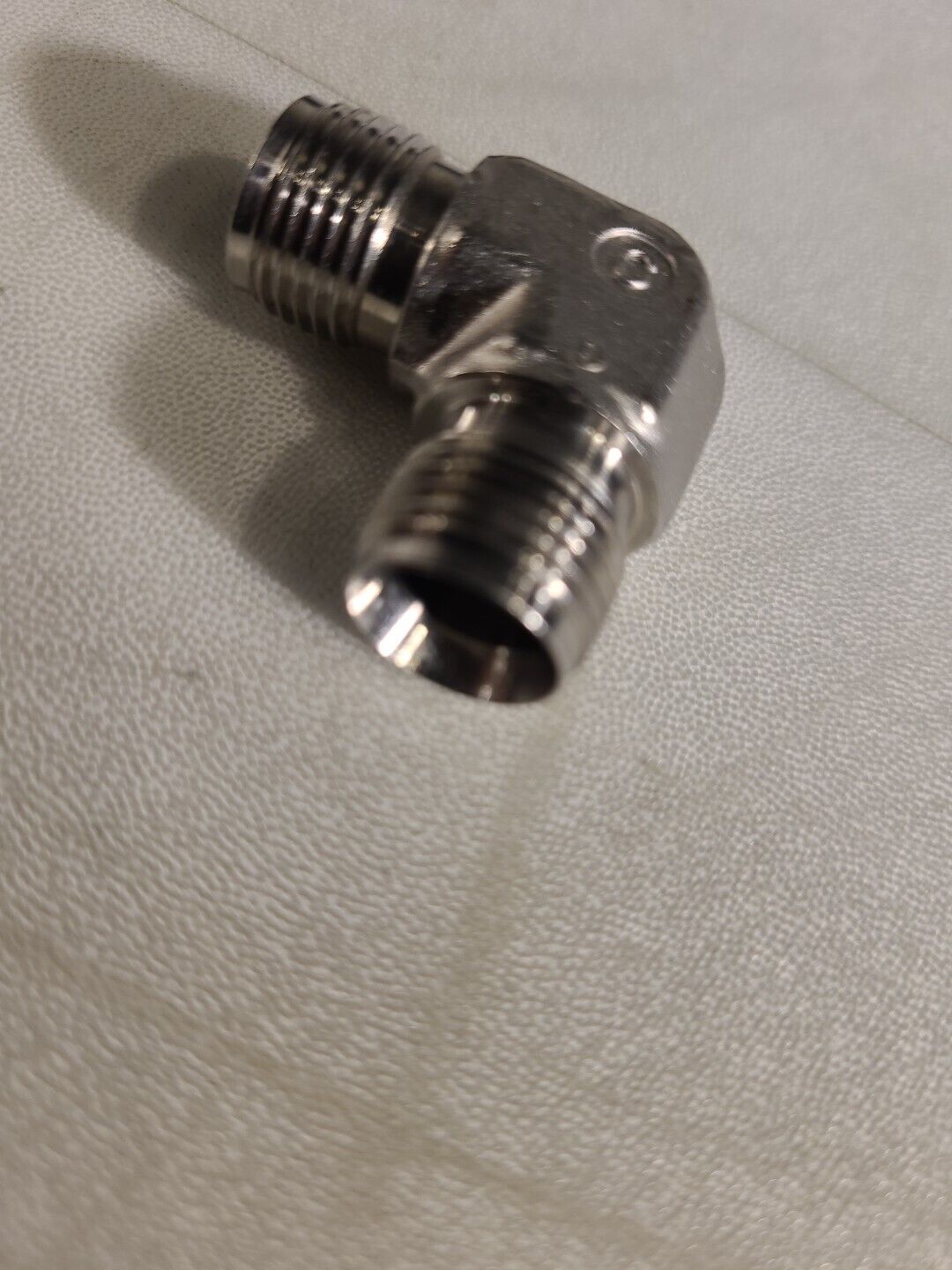 3/8" Swagelok 90 Degree Right Angle Elbow Connector Female-To-Female Adapter