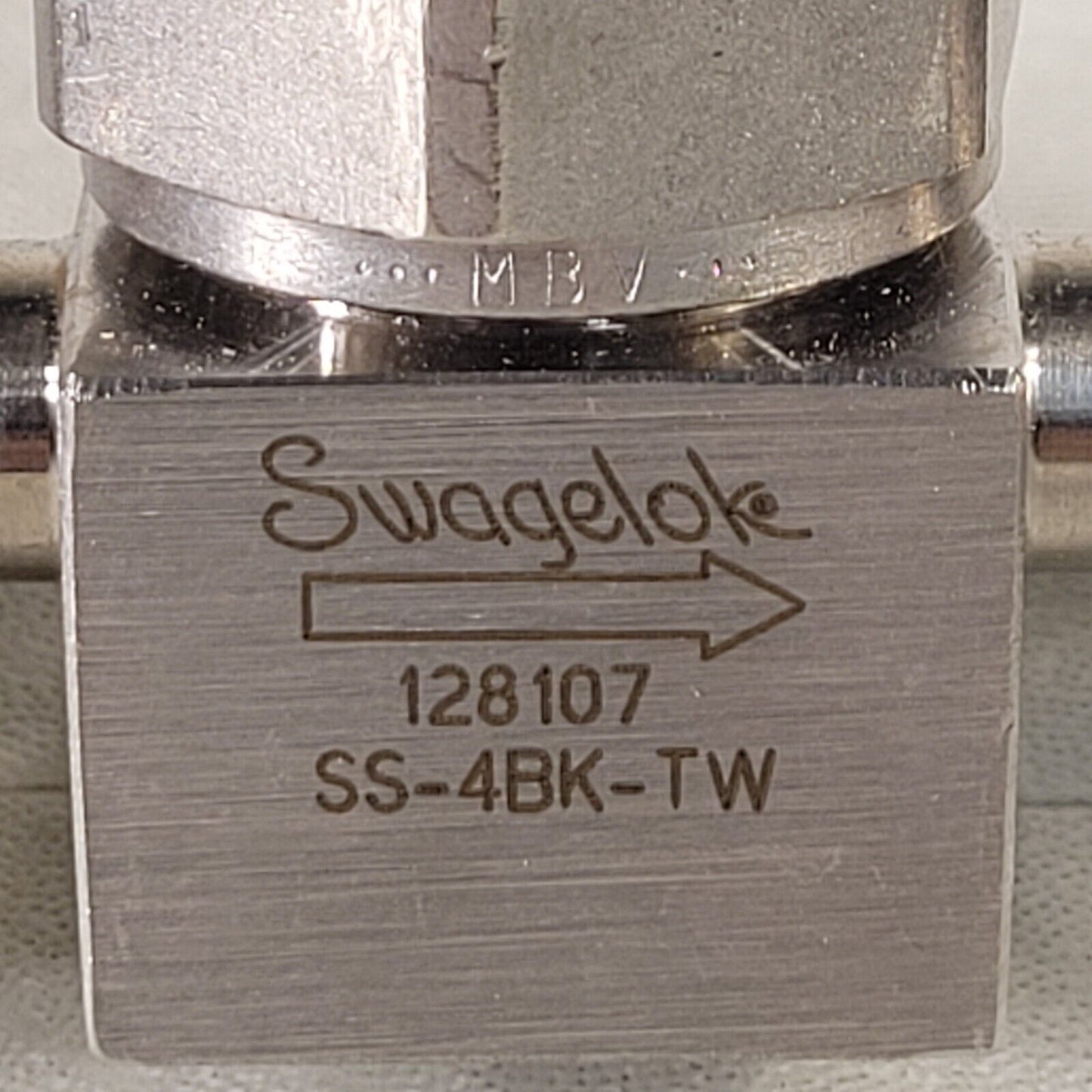 Swagelok SS-4BK-TW Needle Valve 1.33" CF Conflat DN16CF Flange SS Manual Vacuum