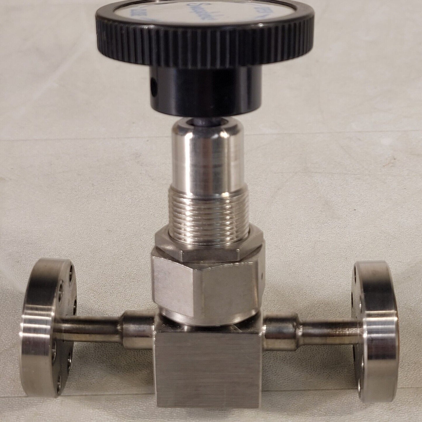 Swagelok SS-4BK-TW Needle Valve 1.33" CF Conflat DN16CF Flange SS Manual Vacuum