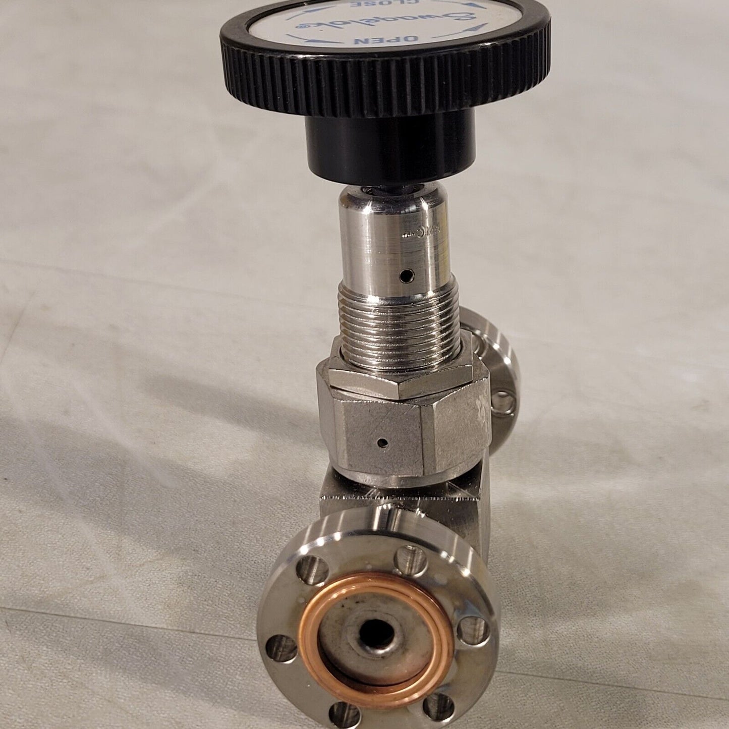 Swagelok SS-4BK-TW Needle Valve 1.33" CF Conflat DN16CF Flange SS Manual Vacuum