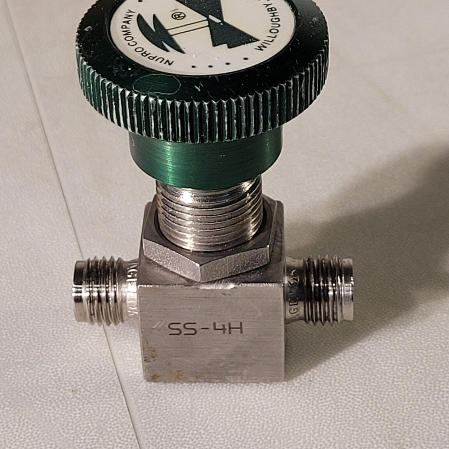 Nupro SS-4H Manual Needle Valve 1/4" Swagelok Connections Stainless Steel Female