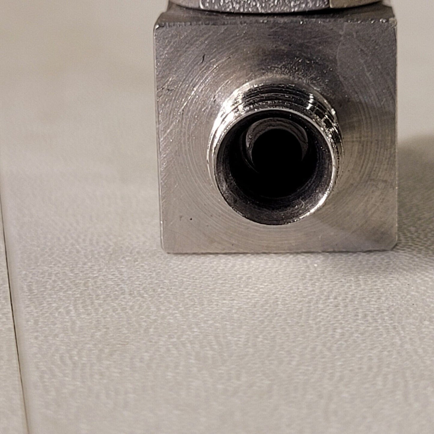 Nupro SS-4H Manual Needle Valve 1/4" Swagelok Connections Stainless Steel Female