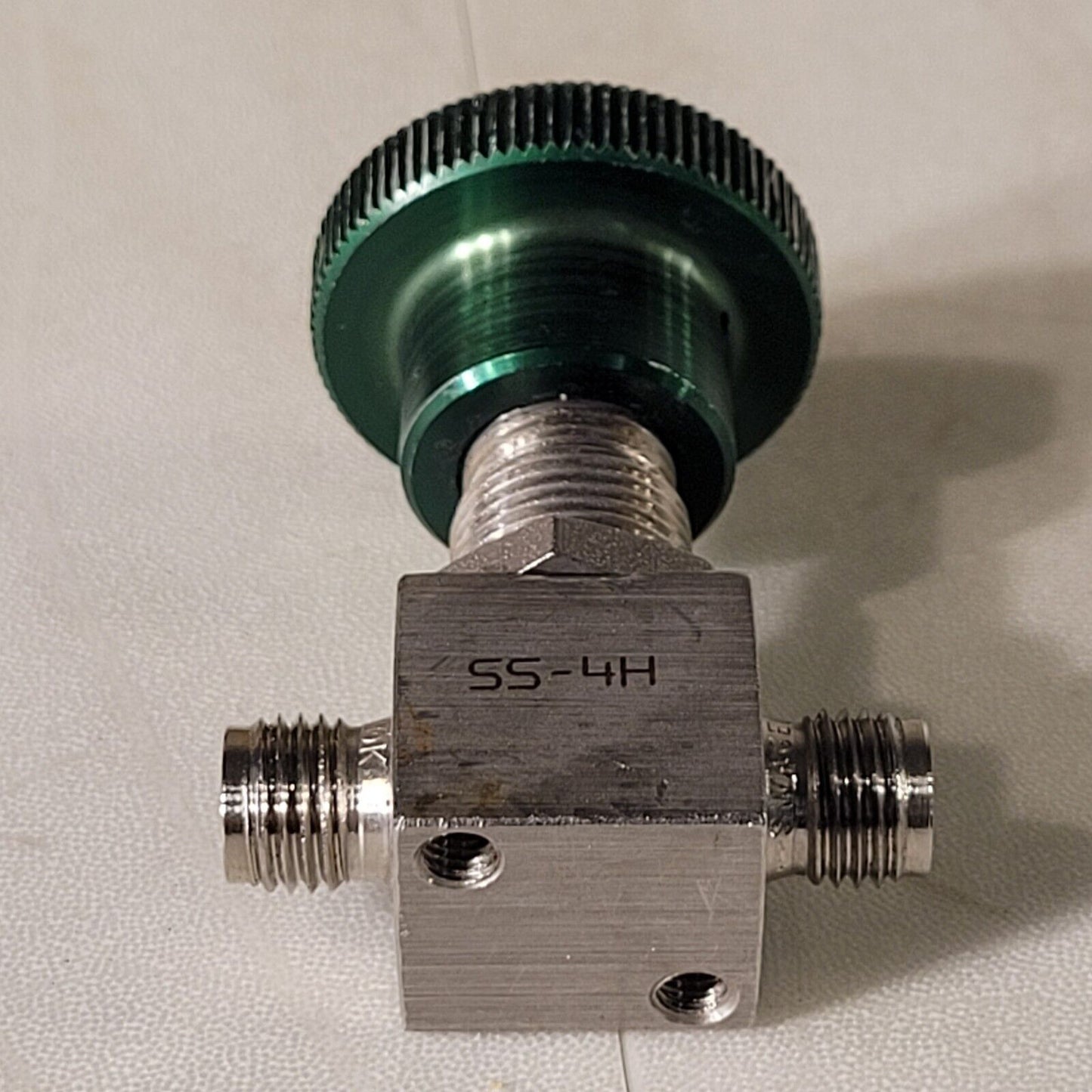 Nupro SS-4H Manual Needle Valve 1/4" Swagelok Connections Stainless Steel Female