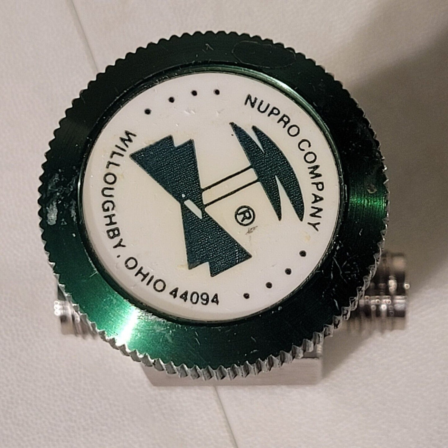 Nupro SS-4H Manual Needle Valve 1/4" Swagelok Connections Stainless Steel Female