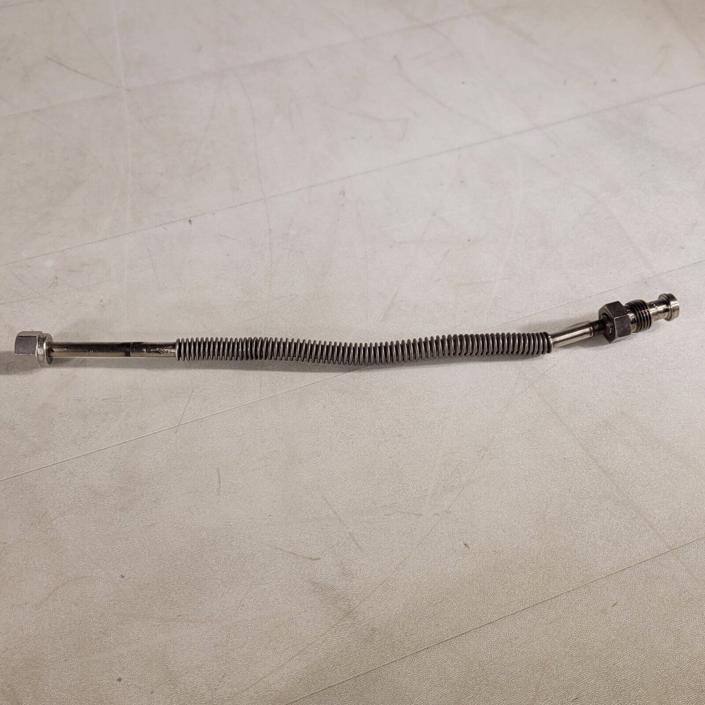1/4" Male VCR To 1/4" Female Swagelok Adapter Bellows Tube 11" Length