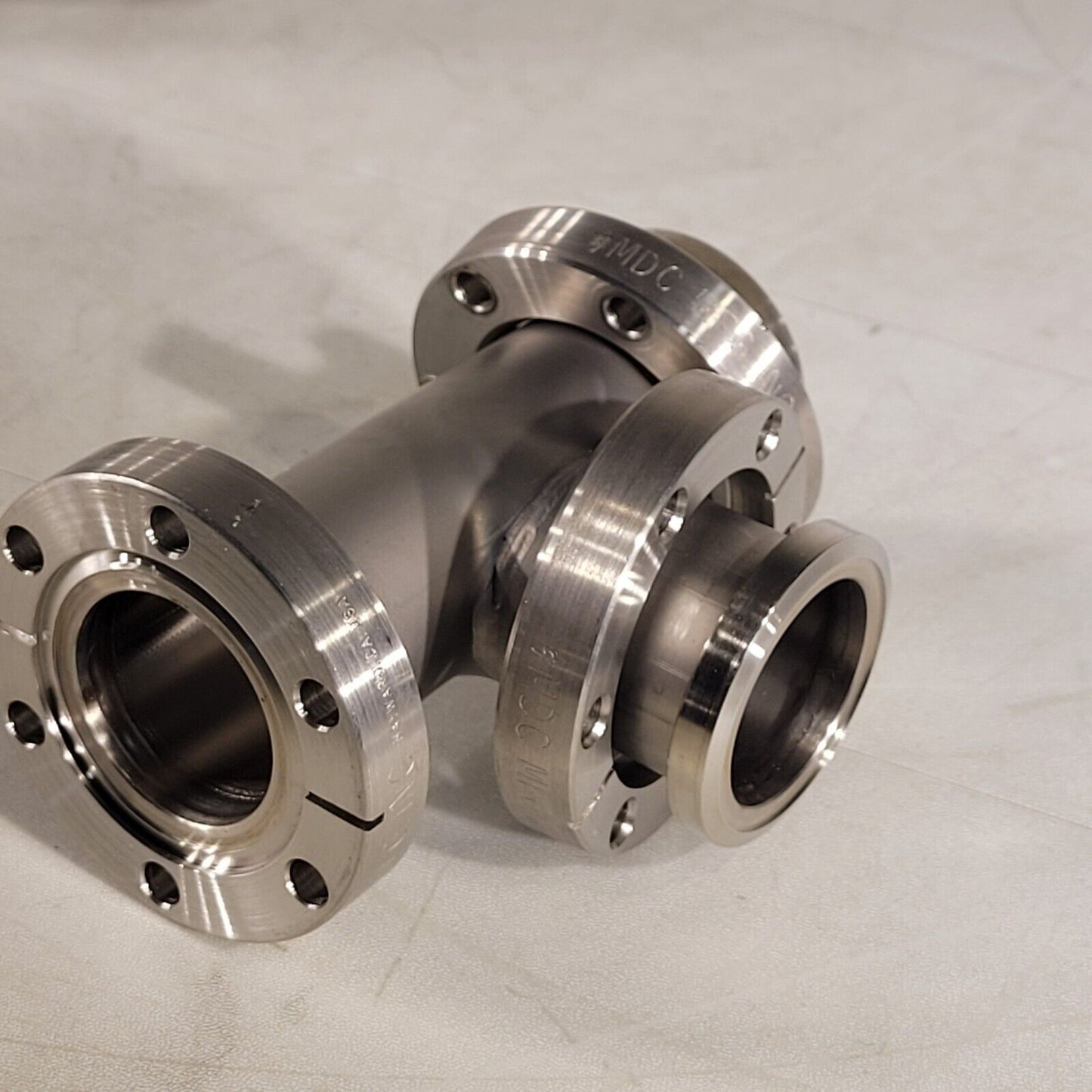 MDC 2.75" Conflat DN35CF Tee Fitting 2 Rotatable 1 Fixed Flange High Vacuum