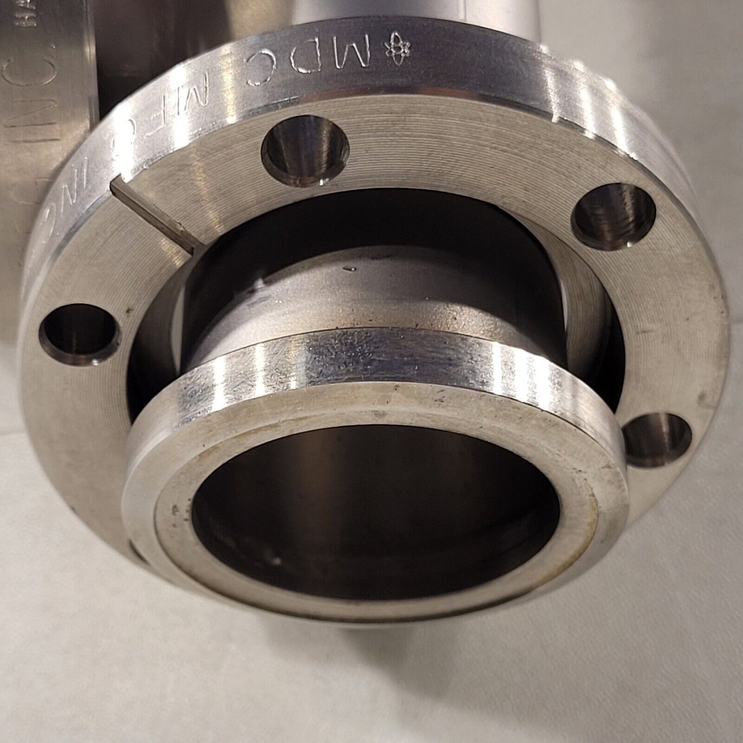 MDC 2.75" Conflat DN35CF Tee Fitting 2 Rotatable 1 Fixed Flange High Vacuum