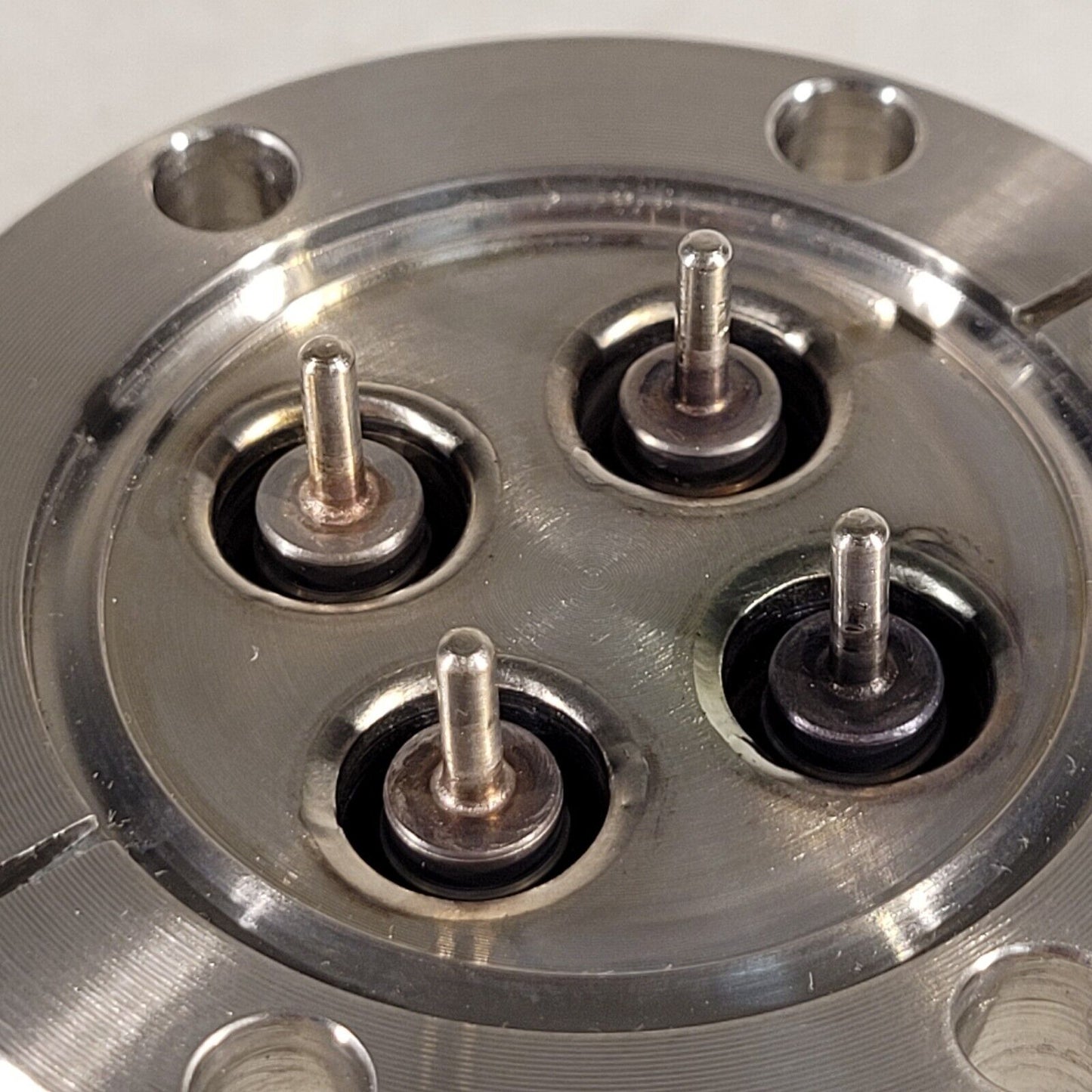 MDC 2.75" CF Conflat BNC Feedthrough Blank DN35CF High Vacuum 4x BNC Ports
