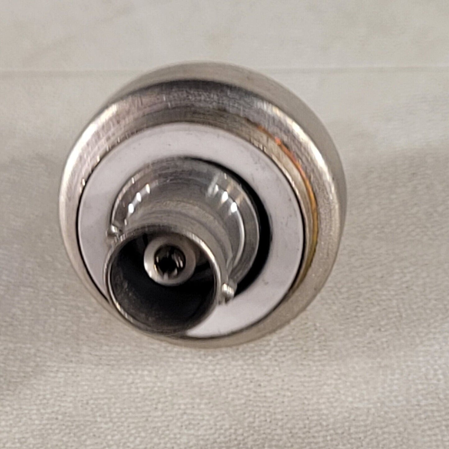 Pfeiffer Coaxial Feedthrough, Weld Adapter, BNC, 500 V DC, 3A XBF