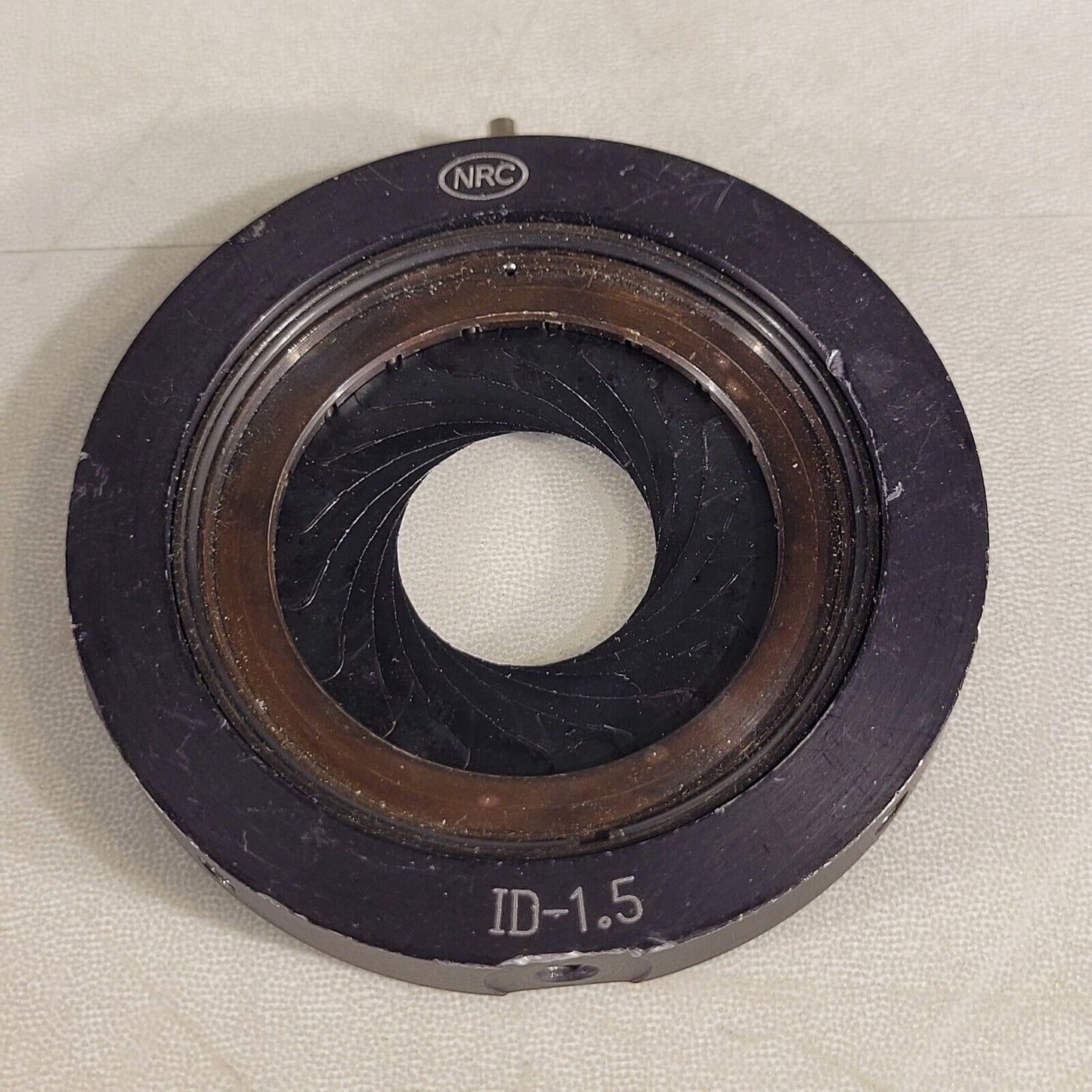 NRC Newport MKS ID-1.5 Iris Aperture Diaphragm Optical Apature