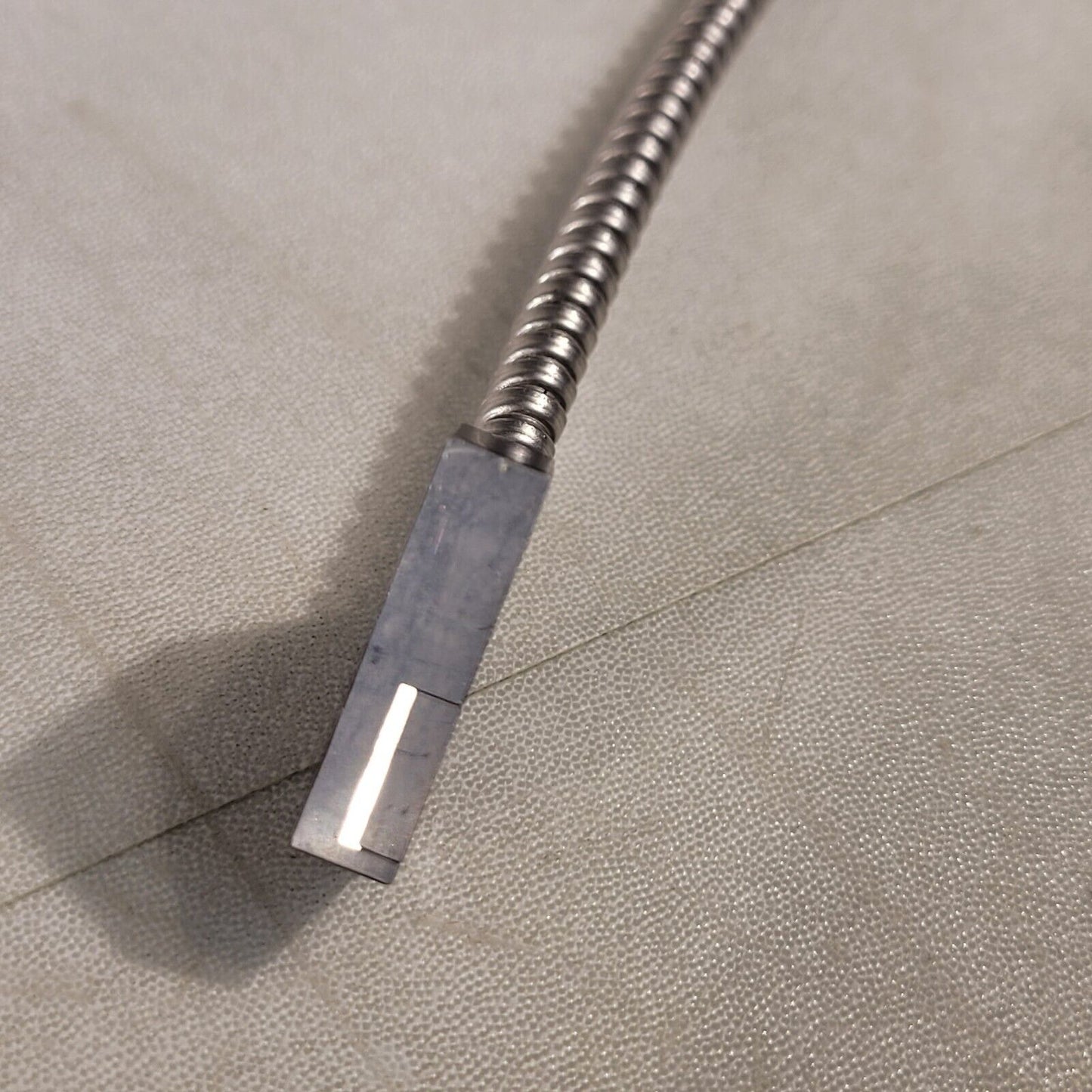 Fiberoptic Cable Light Guide 9.5mm X 1mm Slot Rect 1.2m Length 4.75mm Connector