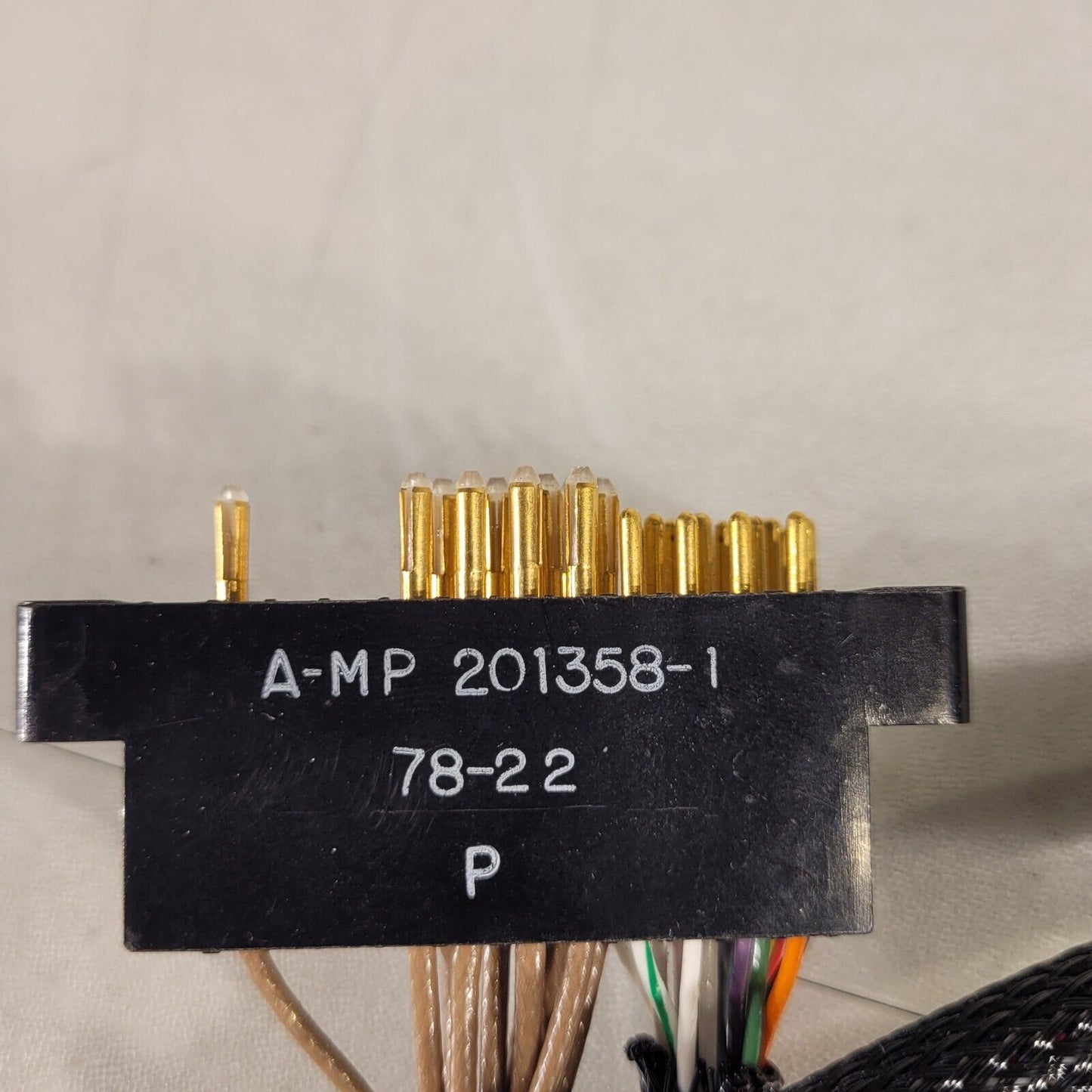 A-MP 201358-1 78-22 P Cable 1.5ft Length 29-Pin Gold Coated Connectors