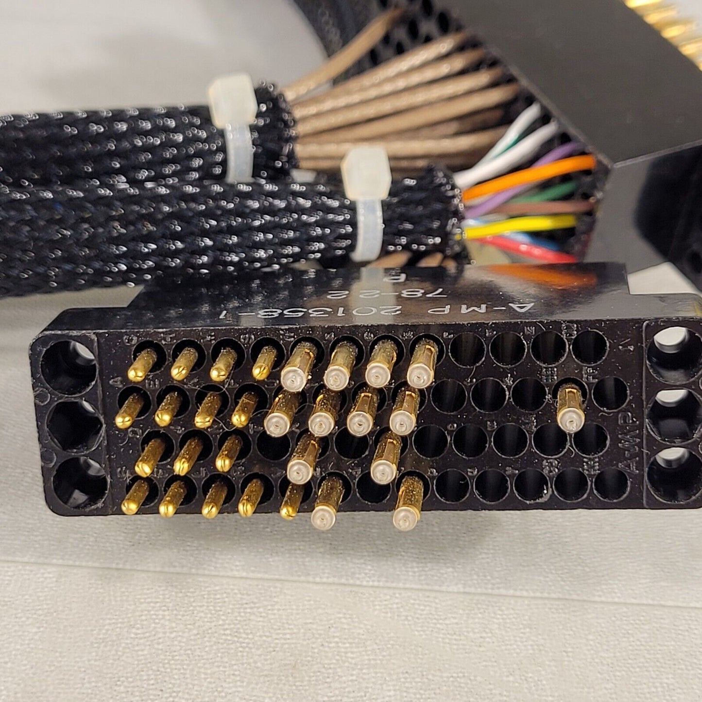 A-MP 201358-1 78-22 P Cable 1.5ft Length 29-Pin Gold Coated Connectors