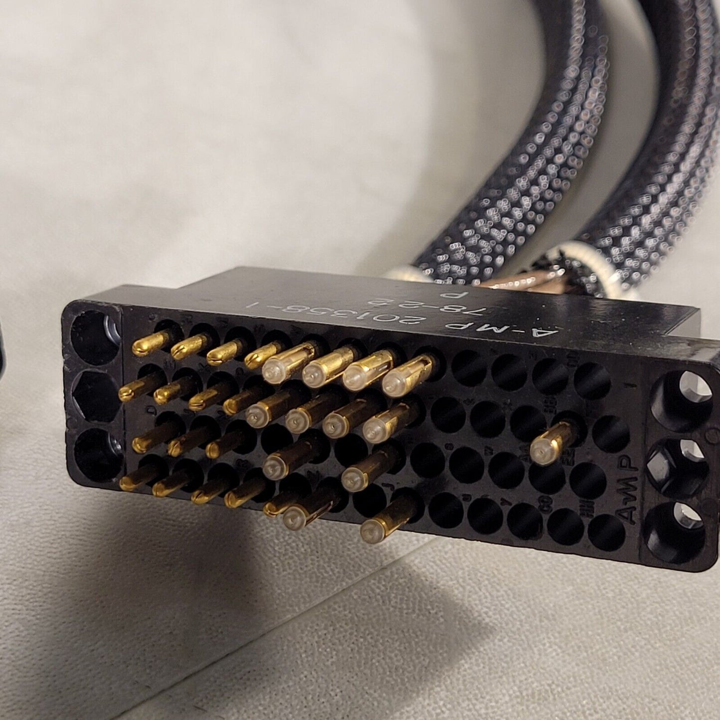 A-MP 201358-1 78-22 P Cable 1.5ft Length 29-Pin Gold Coated Connectors