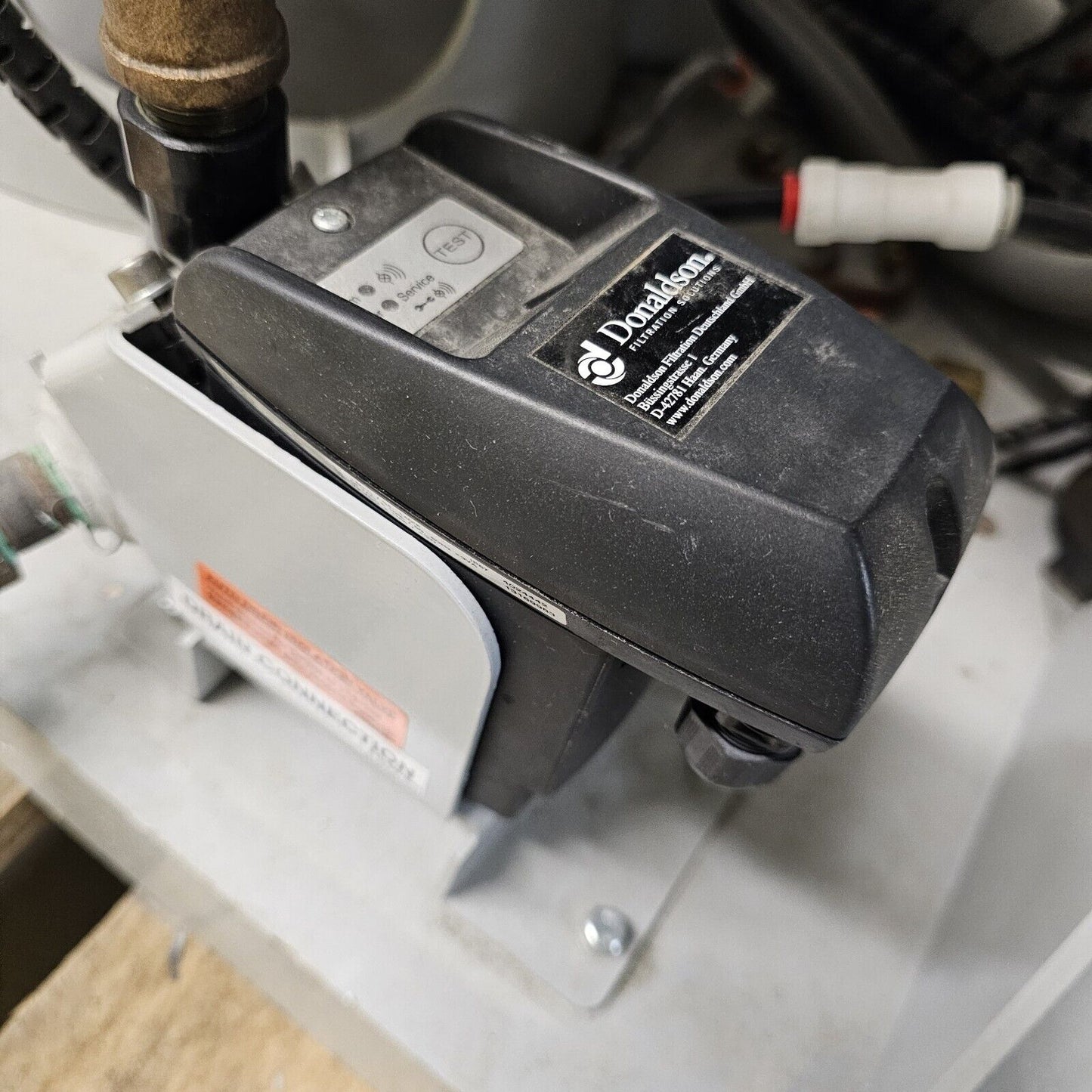 BeaconMedaes Duplex 3HP Oil-Less Scroll Laboratory Air Compressor System 460V