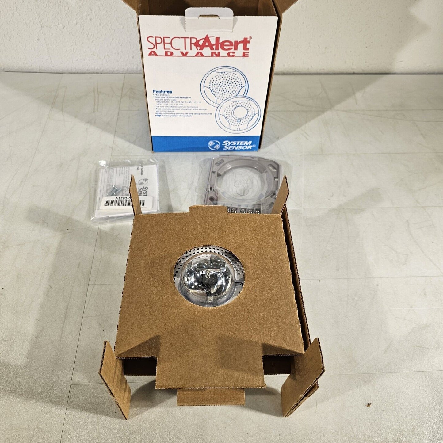 System Sensor SpectrAlert SPSCW Ceiling Speaker Strobe Wh Fire Alarm Honeywell