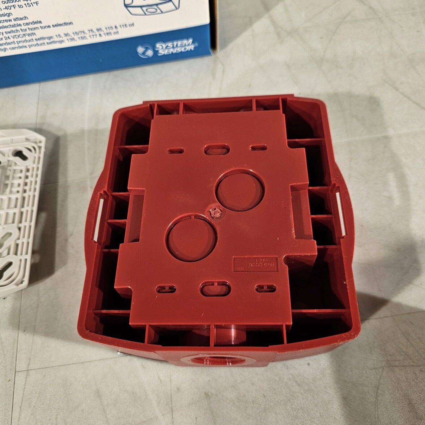 System Sensor SpeactrAlert P2RK Fire Alarm Horn/Strobe 2W Std CD Red Outdoor