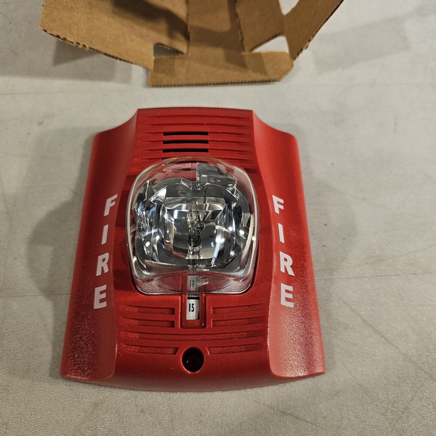 System Sensor SpeactrAlert P2RK Fire Alarm Horn/Strobe 2W Std CD Red Outdoor