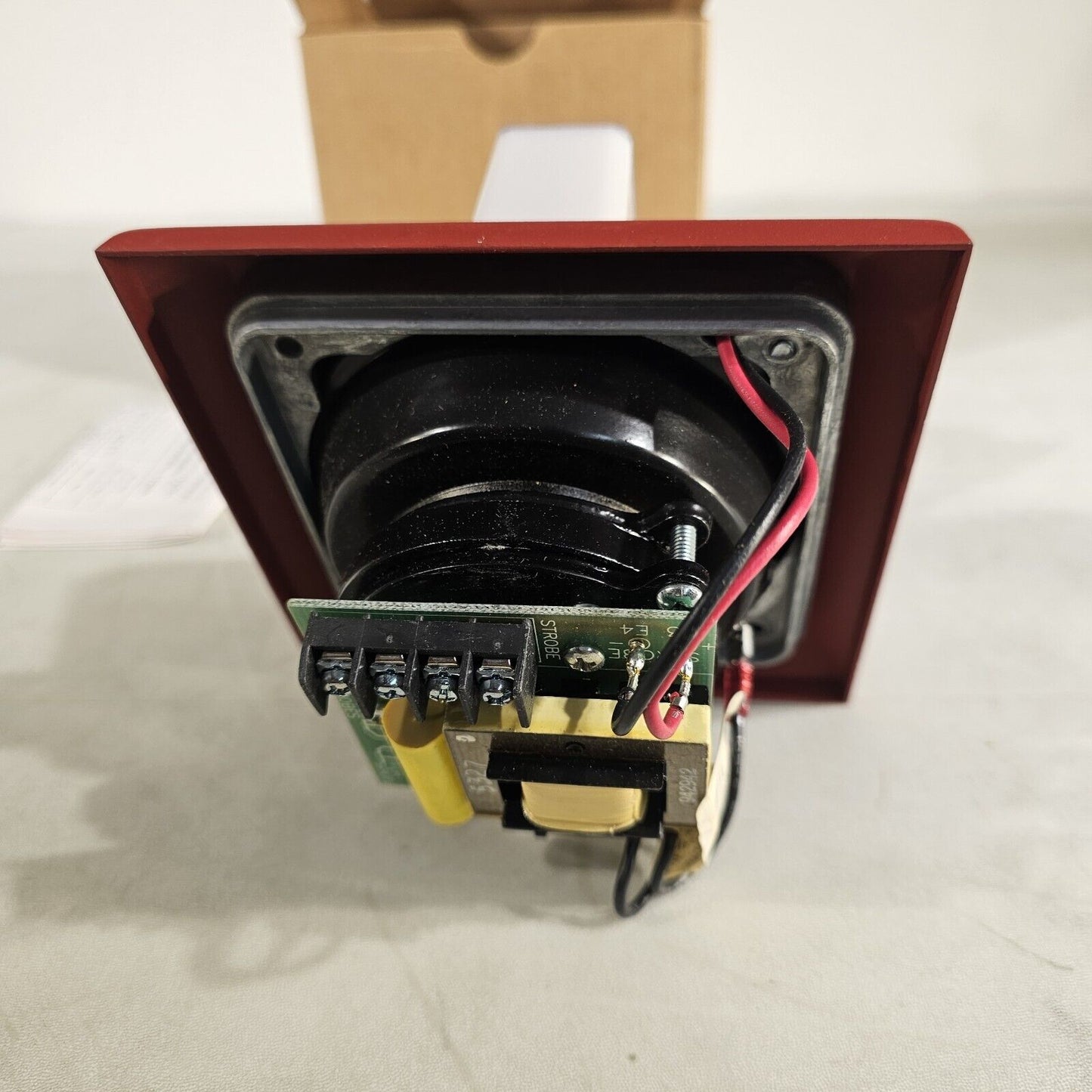 Faraday FOS 2606L-W-14-25V Flush Speaker Strobe Candela Red Fire Alarm NOS