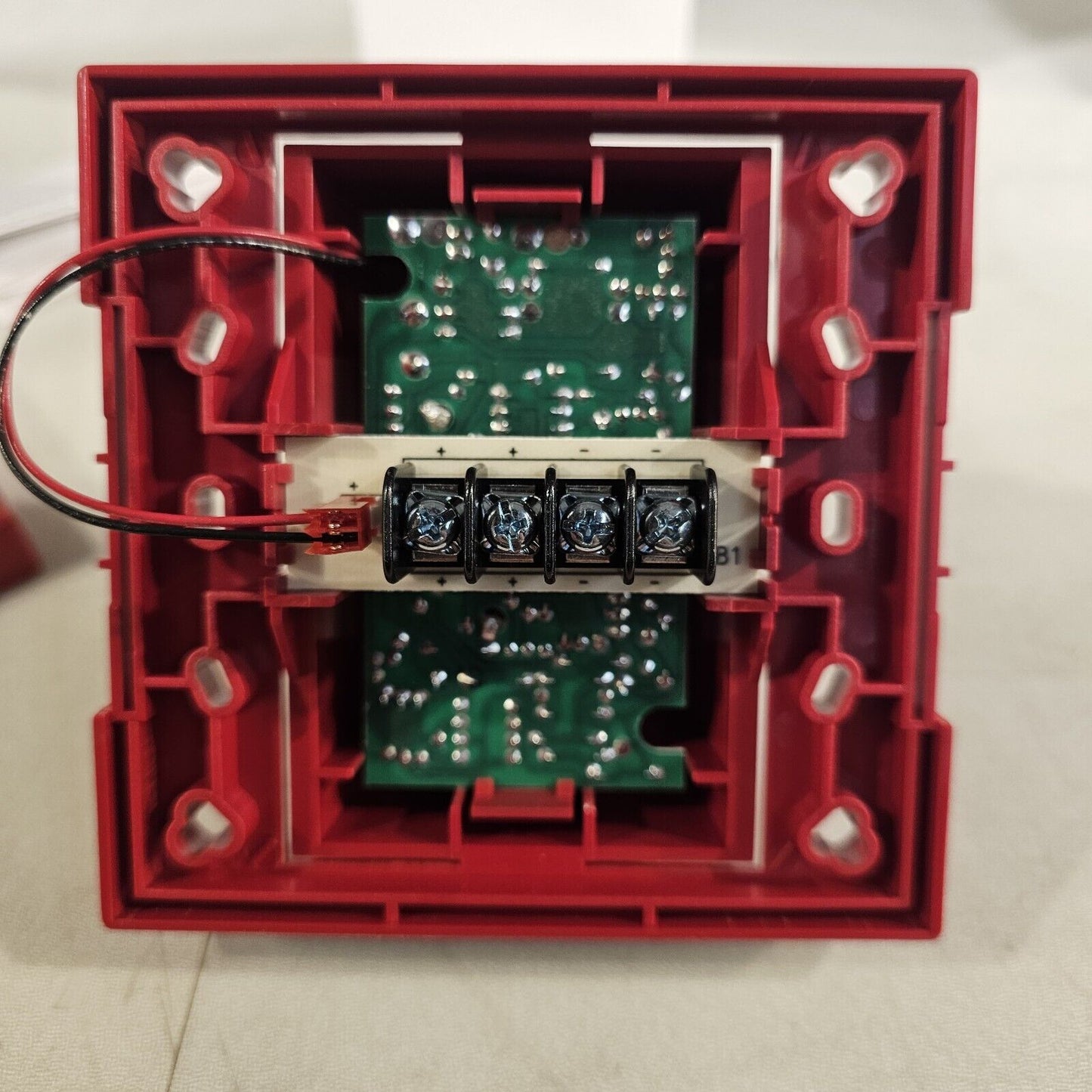 Faraday 2700B-E-14-24-DC Wall-Mount Alarm Strobe 15/75 CD 20-31 VDC RED 544819