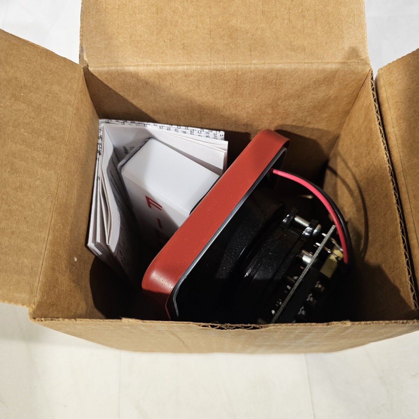 Faraday FOS 2607L-W-14-70V Flush Speaker Strobe Candela Red Fire Alarm NOS 2607
