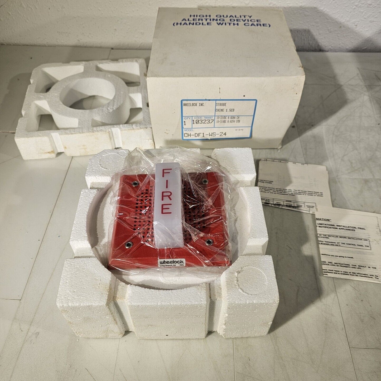 Wheelock CH-DF1-WS-24 Strobe Chime 1.5CD 103237 18-31VDC Fire Alarm Alerting