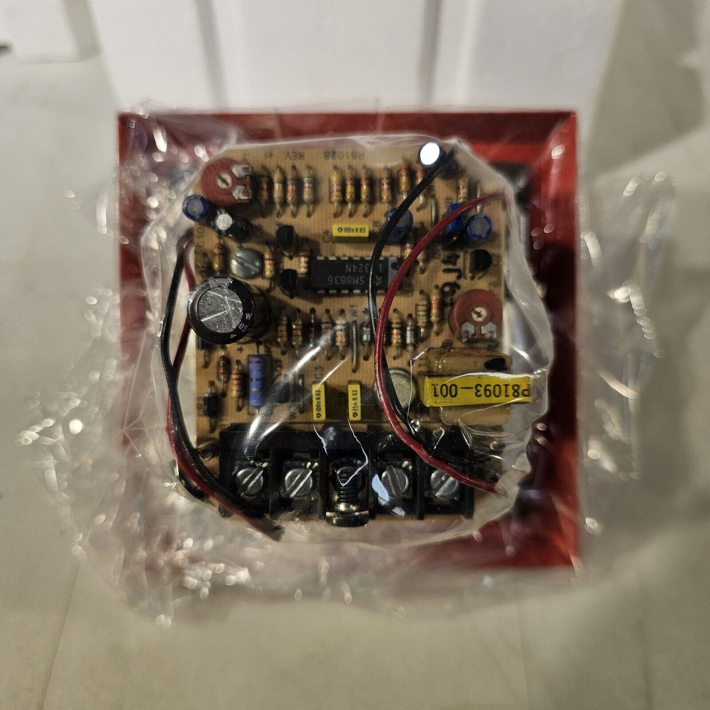 Gamewell FCI Strobe Chime 68461-001 24VDC Fire Alarm Red 8K CP 786697-104202